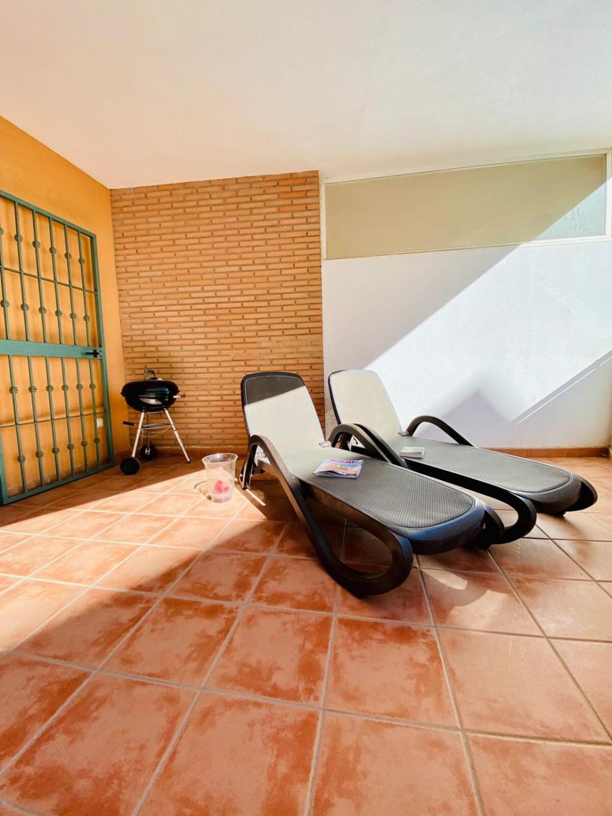 Precioso Con Parking En La Playa De Burriana Apartamento Nerja